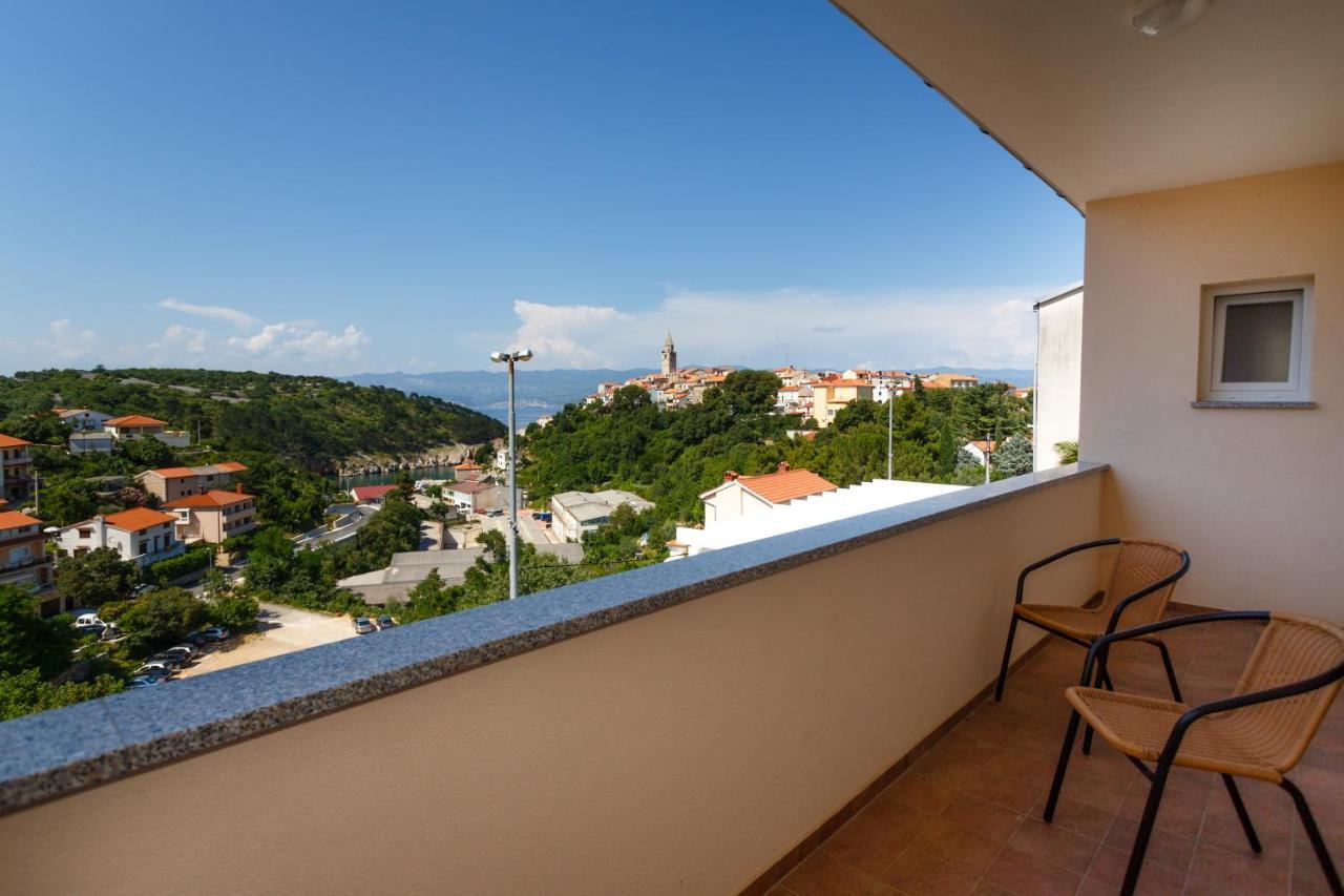 Villa Mirela Apartment Vrbnik Buitenkant foto