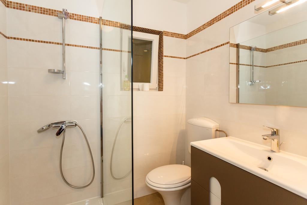 Villa Mirela Apartment Vrbnik Buitenkant foto